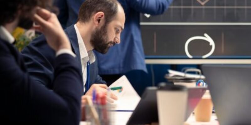 外汇经纪商如何获得客户信任？全球机构普遍采用的五大权威认证方式